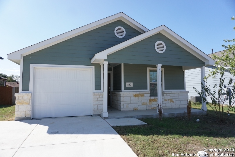 842 Hickory Trail San Antonio TX 78245