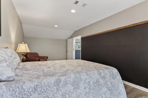 4619 Spotted Oak Woods San Antonio TX 78249