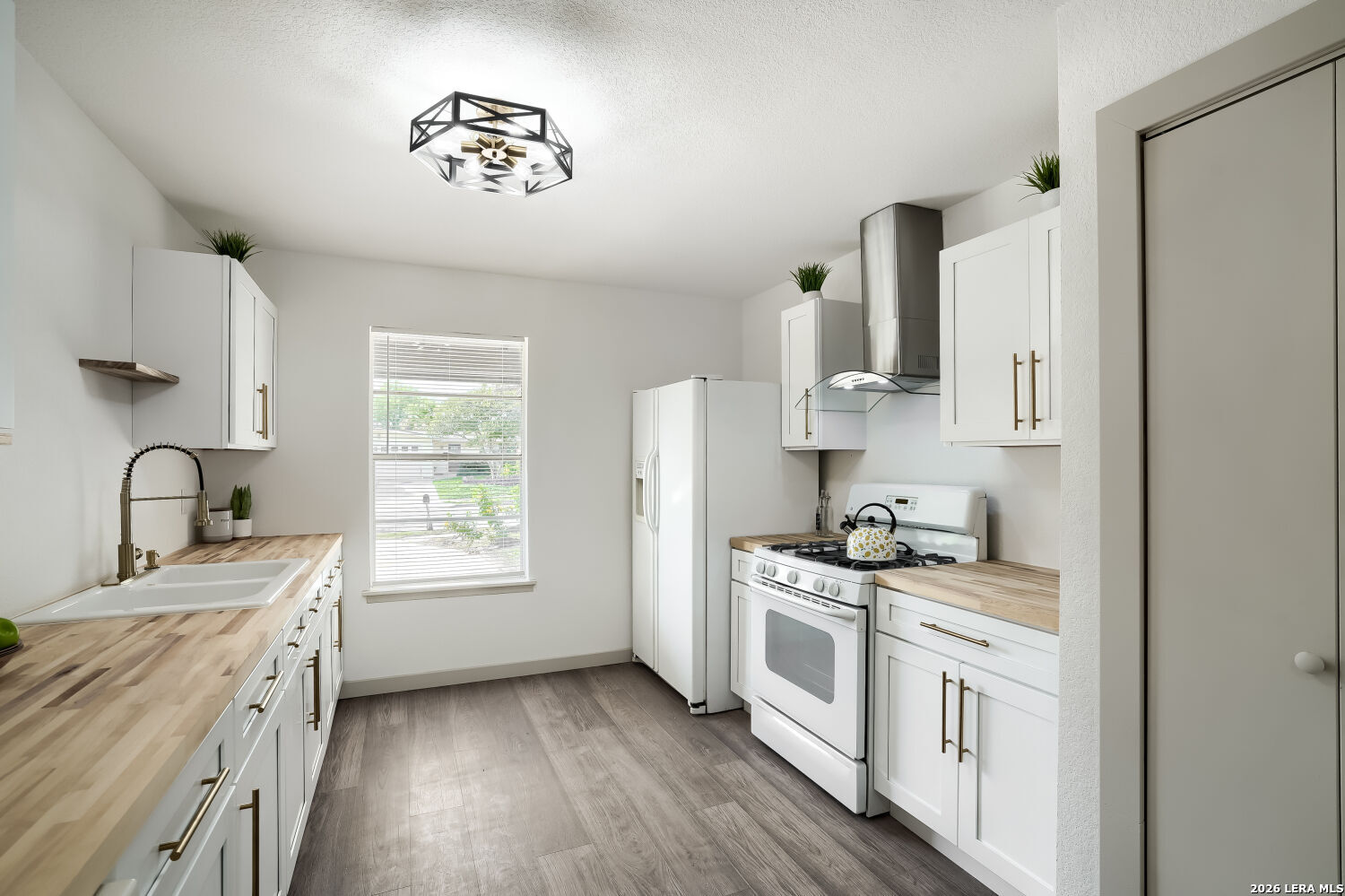 154 Mountain Valley Street San Antonio TX 78227