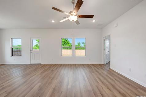 8623 Rucker Pond Trail San Antonio TX 78252