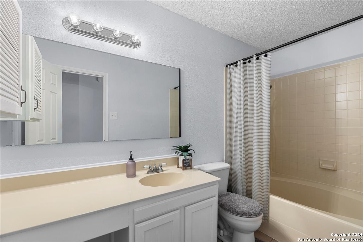 7122 Sunlit Trail Drive San Antonio TX 78244