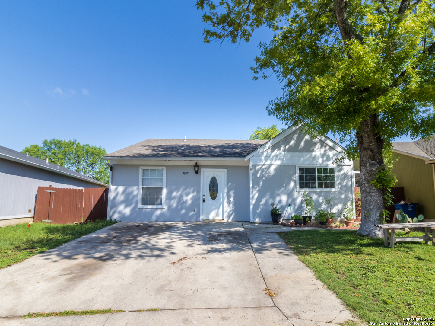 9937 Village Briar San Antonio TX 78250