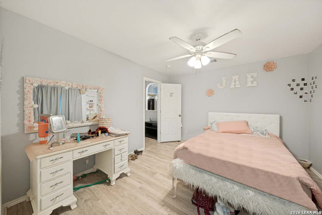 4111 Dunn Oak San Antonio TX 78223