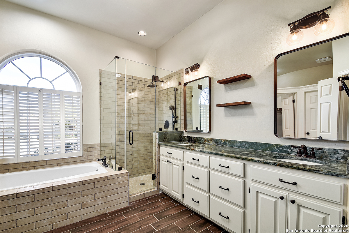2642 Rim Oak San Antonio TX 78232