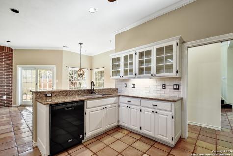 2642 Rim Oak San Antonio TX 78232