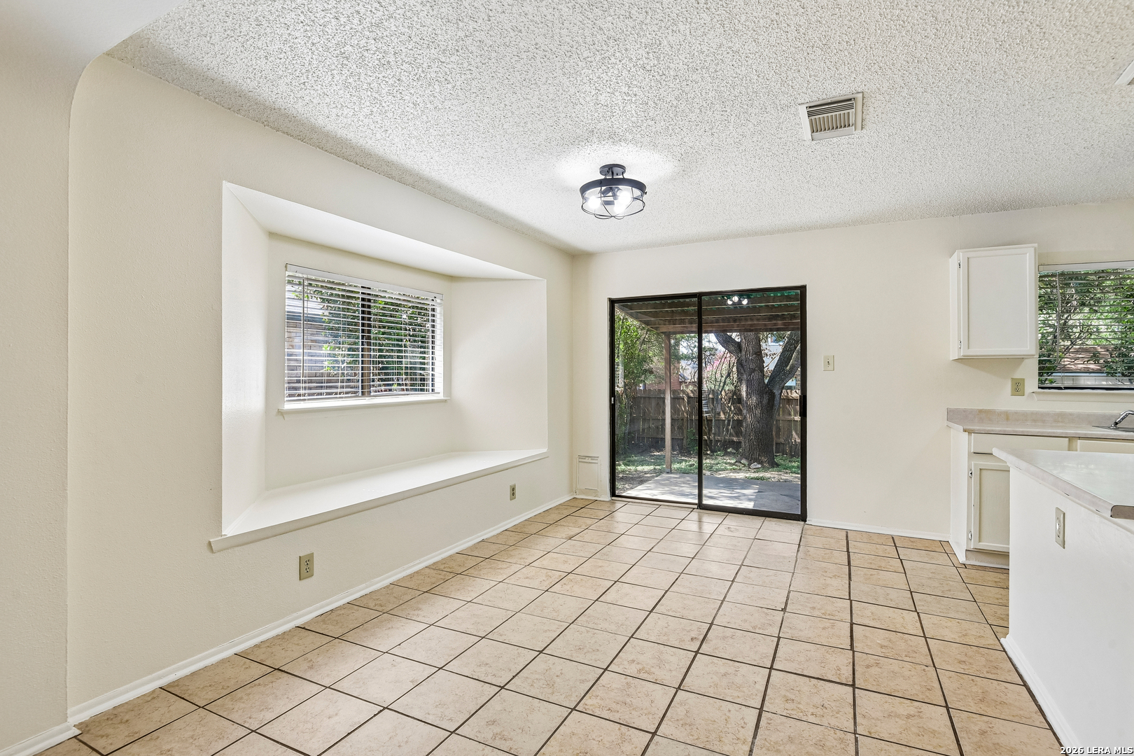 8142 Manderly Place Converse TX 78109