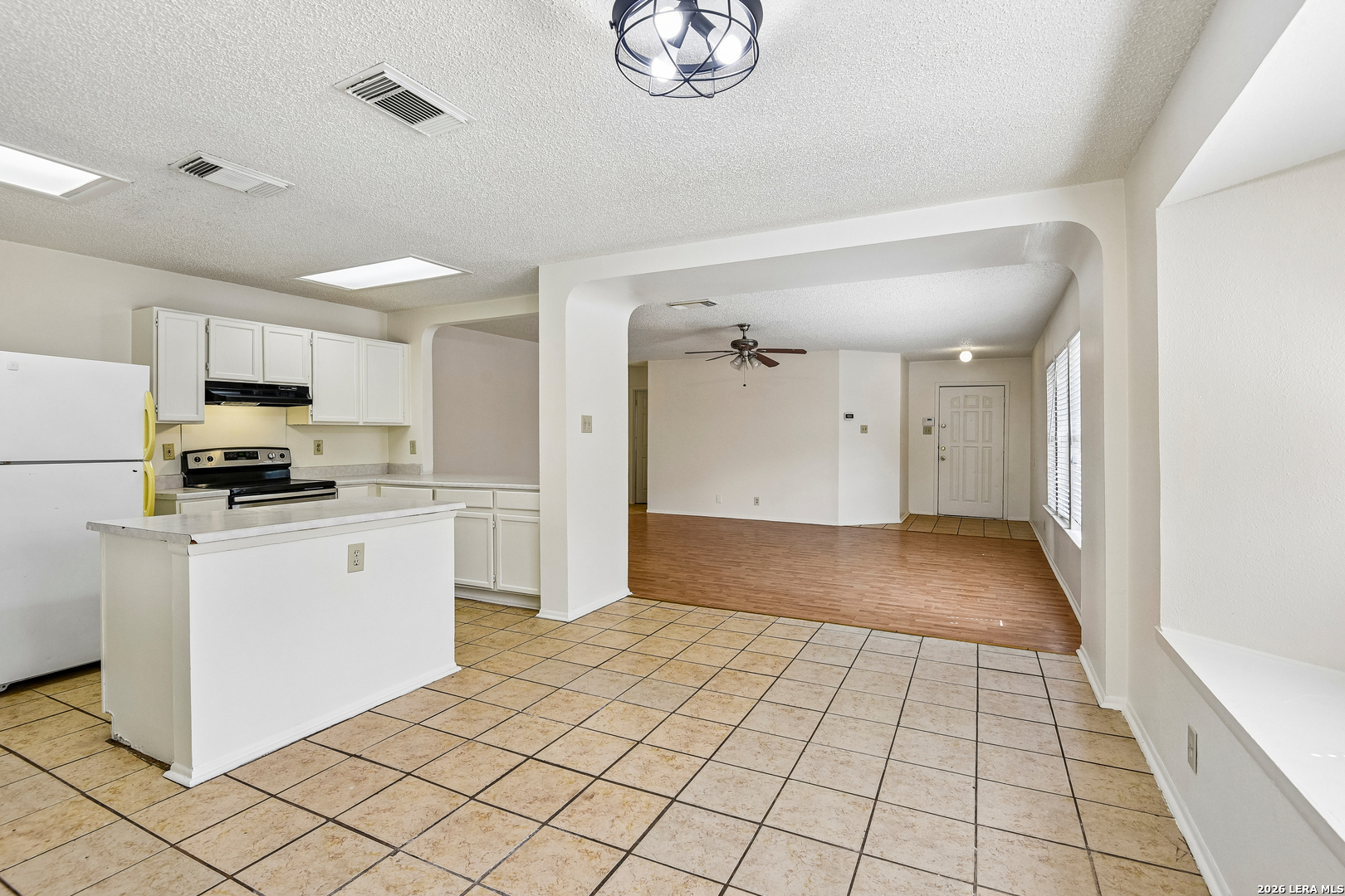 8142 Manderly Place Converse TX 78109