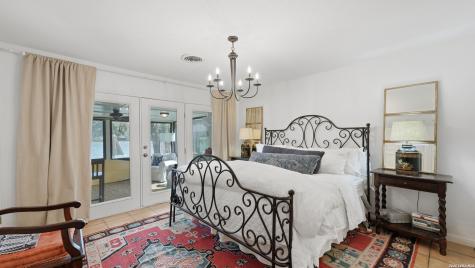 210 Admiral Benbow Lane Mcqueeney TX 78123