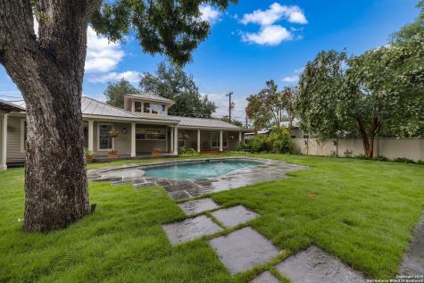 929 Cambridge Oval San Antonio TX 78209