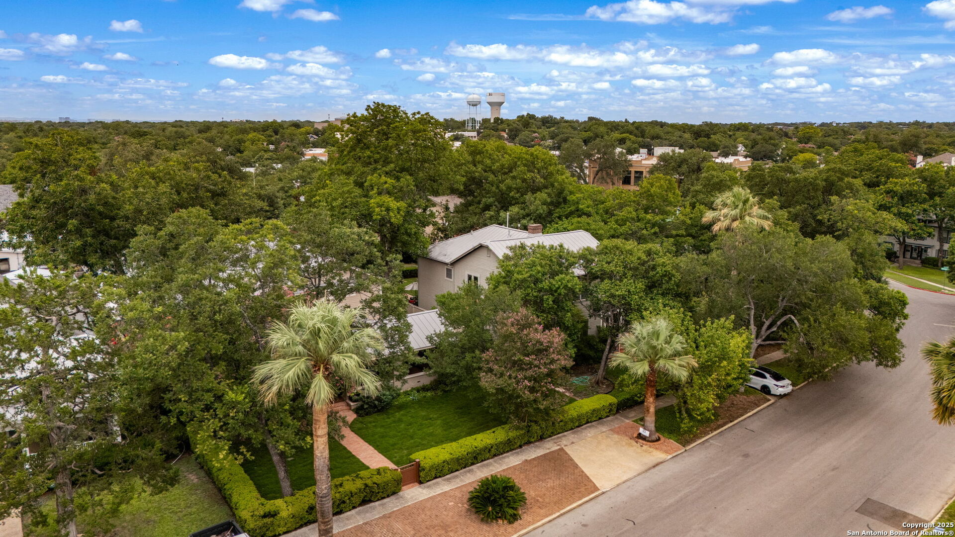 929 Cambridge Oval San Antonio TX 78209