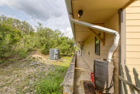 24499 N Us Highway 83 Concan TX 78838