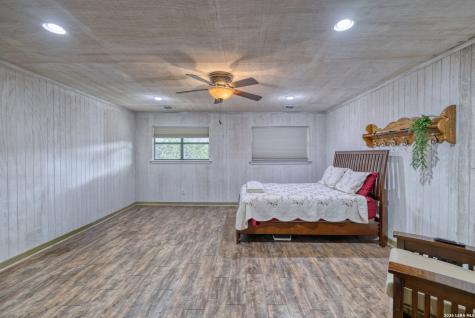 24499 N Us Highway 83 Concan TX 78838