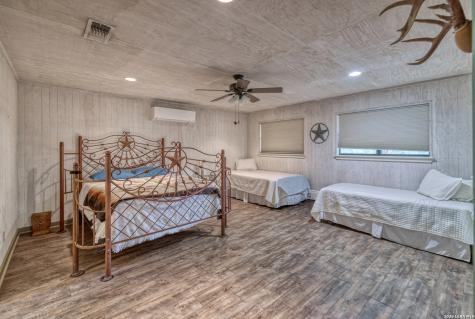 24499 N Us Highway 83 Concan TX 78838