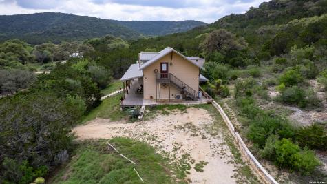 24499 N Us Highway 83 Concan TX 78838