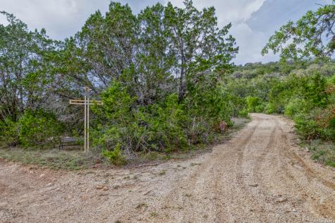 24499 N Us Highway 83 Concan TX 78838