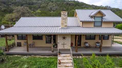 24499 N Us Highway 83 Concan TX 78838
