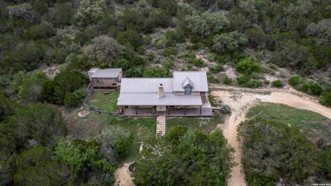 24499 N Us Highway 83 Concan TX 78838