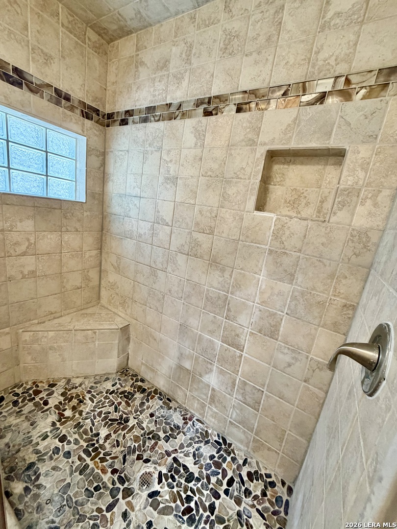 705 Loma Vista Kenedy TX 78119