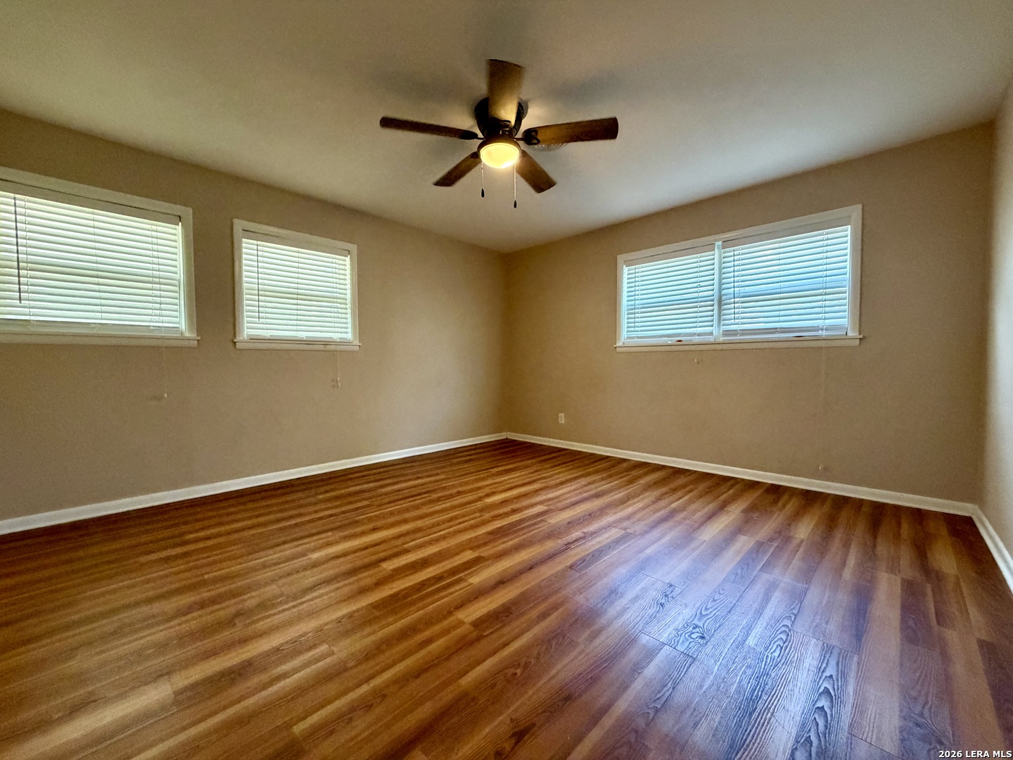 705 Loma Vista Kenedy TX 78119