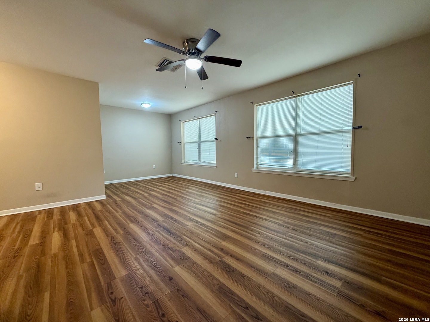 705 Loma Vista Kenedy TX 78119