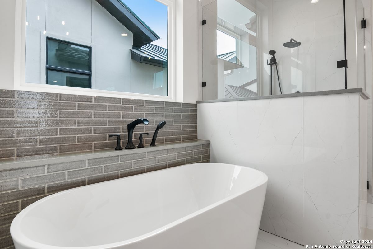 39 Dominion Heights San Antonio TX 78257