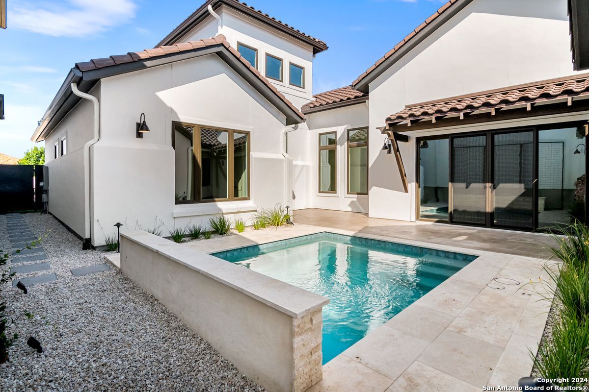 39 Dominion Heights San Antonio TX 78257