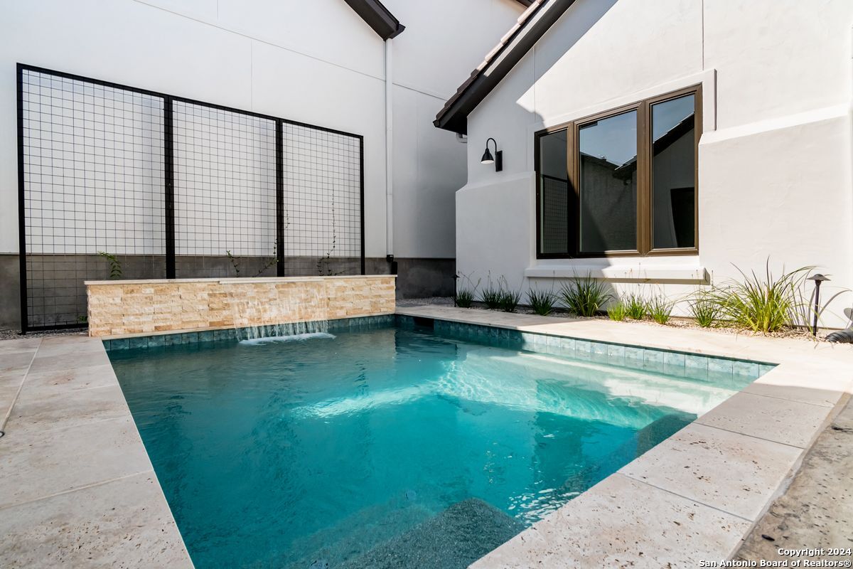 39 Dominion Heights San Antonio TX 78257