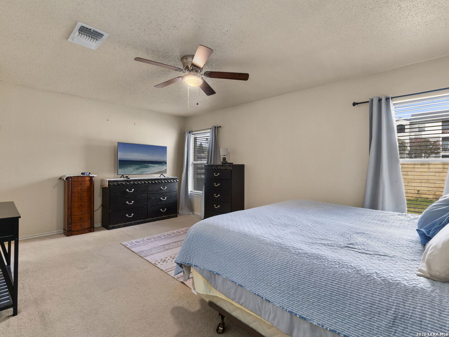 8746 Park Olympia Universal City TX 78148