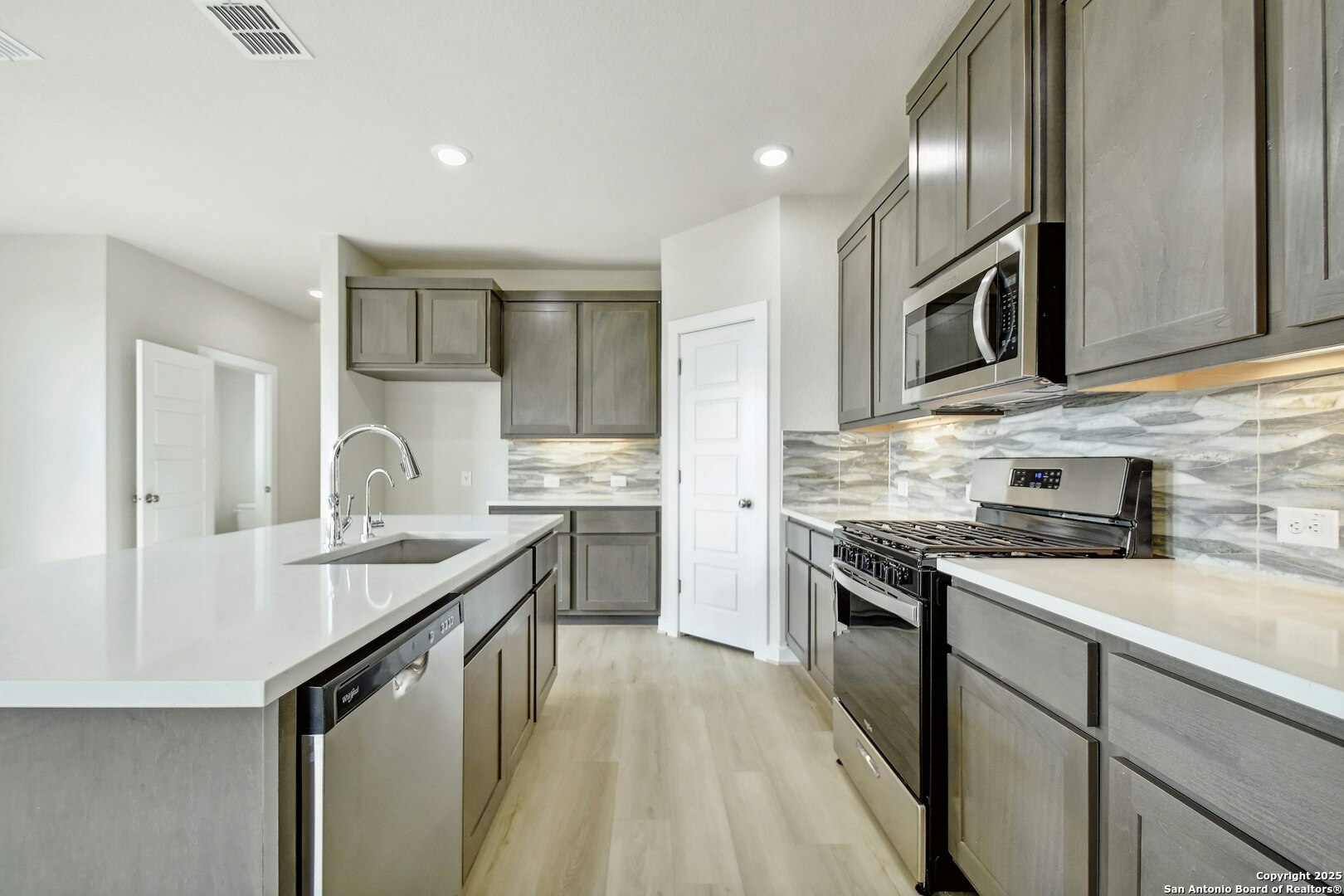 1592 Estelea Grove New Braunfels TX 78130