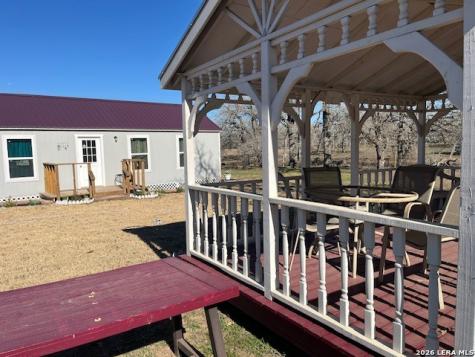 3088 County Road 442 Stockdale TX 78160