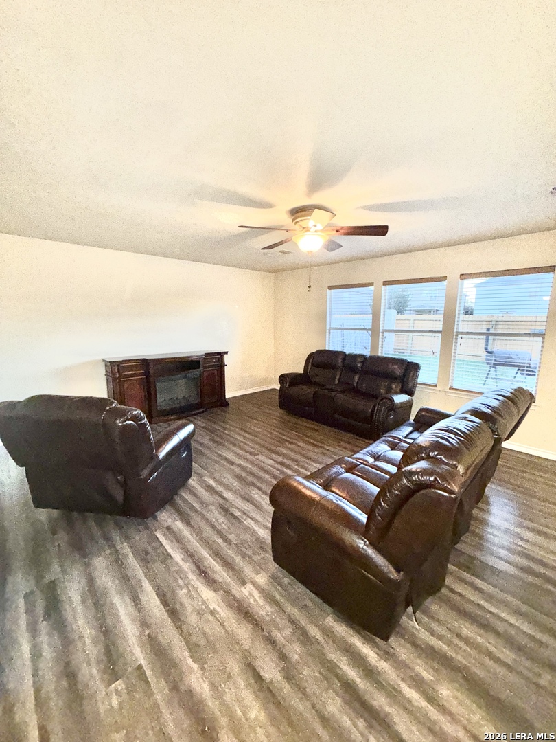 8810 Canvas Back San Antonio TX 78245