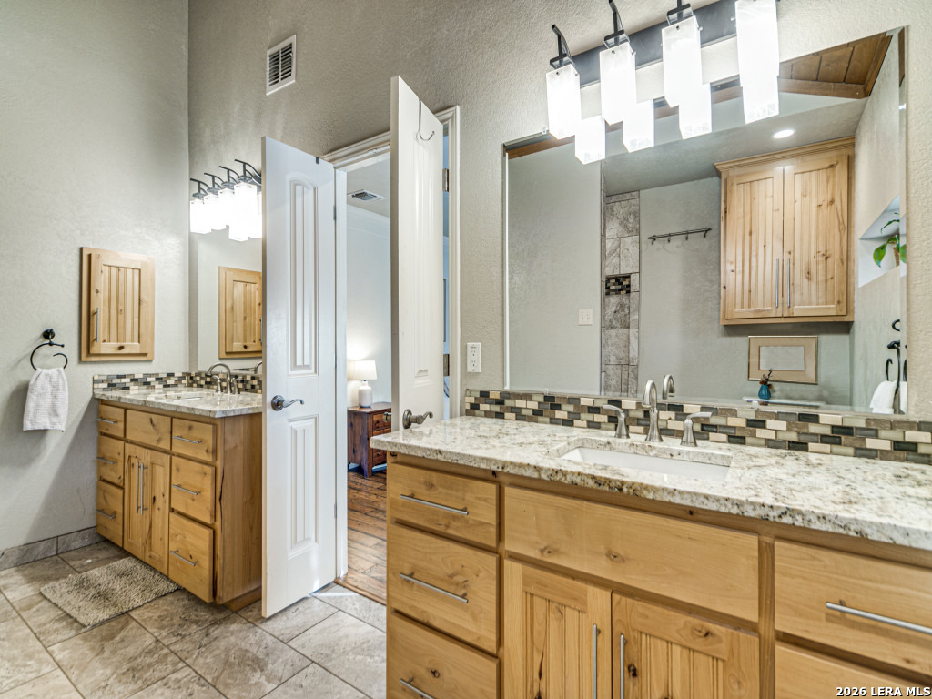 310 Oak Park Boerne TX 78006