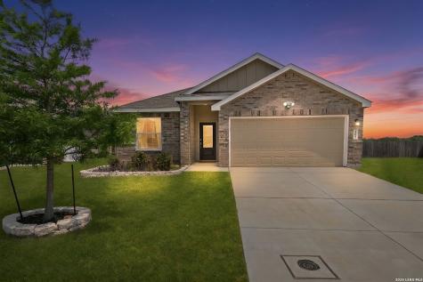 105 Olympic Cove Seguin TX 78155