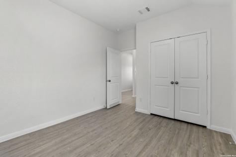105 Olympic Cove Seguin TX 78155