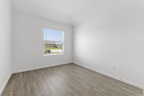 105 Olympic Cove Seguin TX 78155