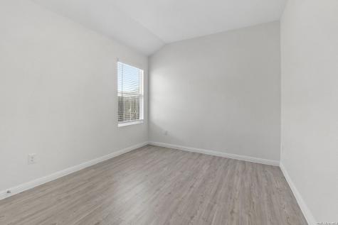 105 Olympic Cove Seguin TX 78155