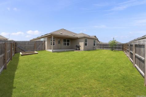 105 Olympic Cove Seguin TX 78155