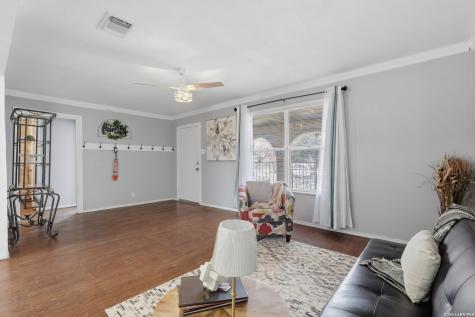 1503 Chihuahua San Antonio TX 78207