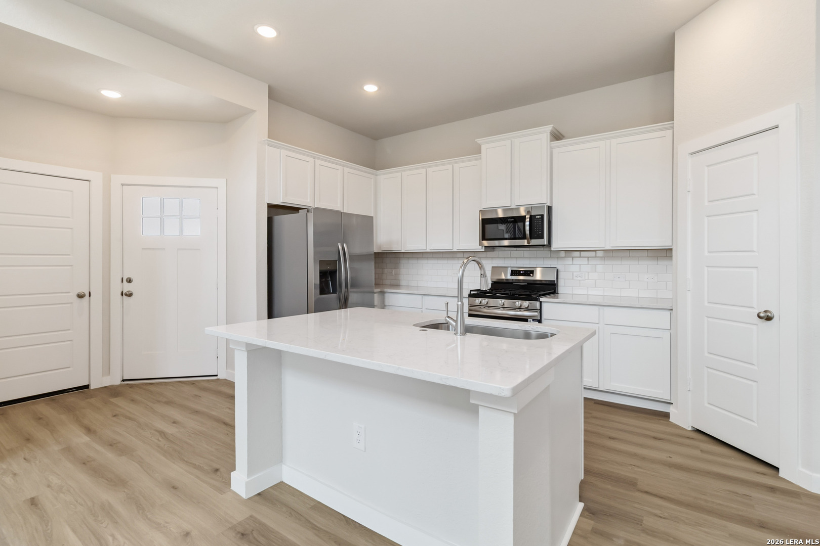 190 Ashley Loop San Antonio TX 78253