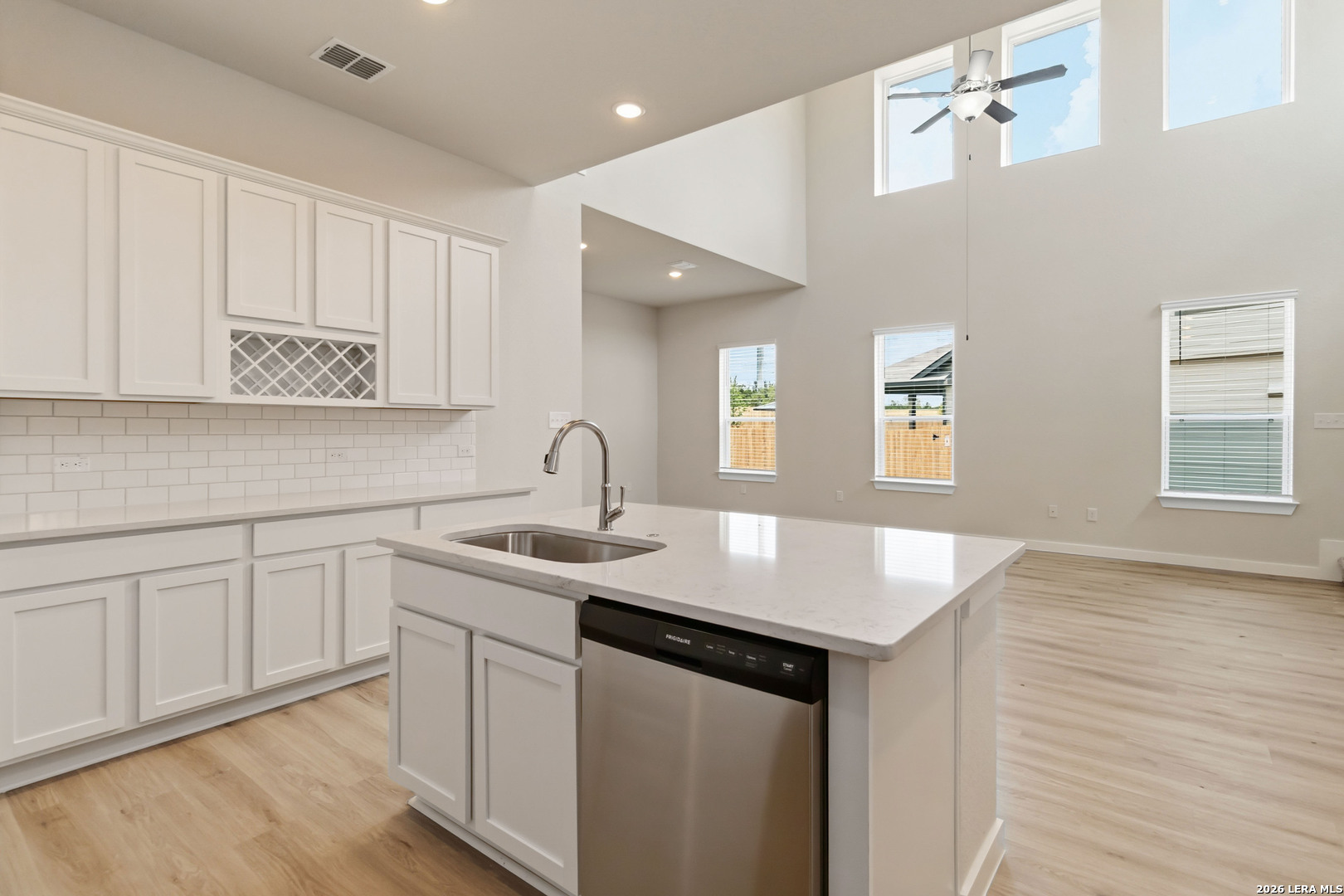 190 Ashley Loop San Antonio TX 78253