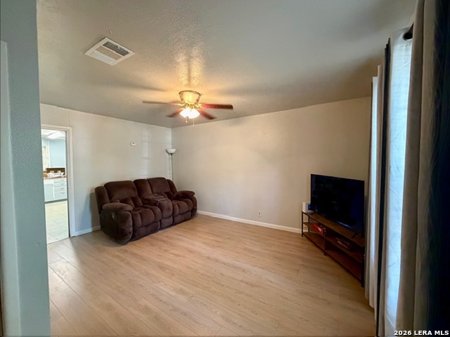 3231 Autumn Kirby TX 78219