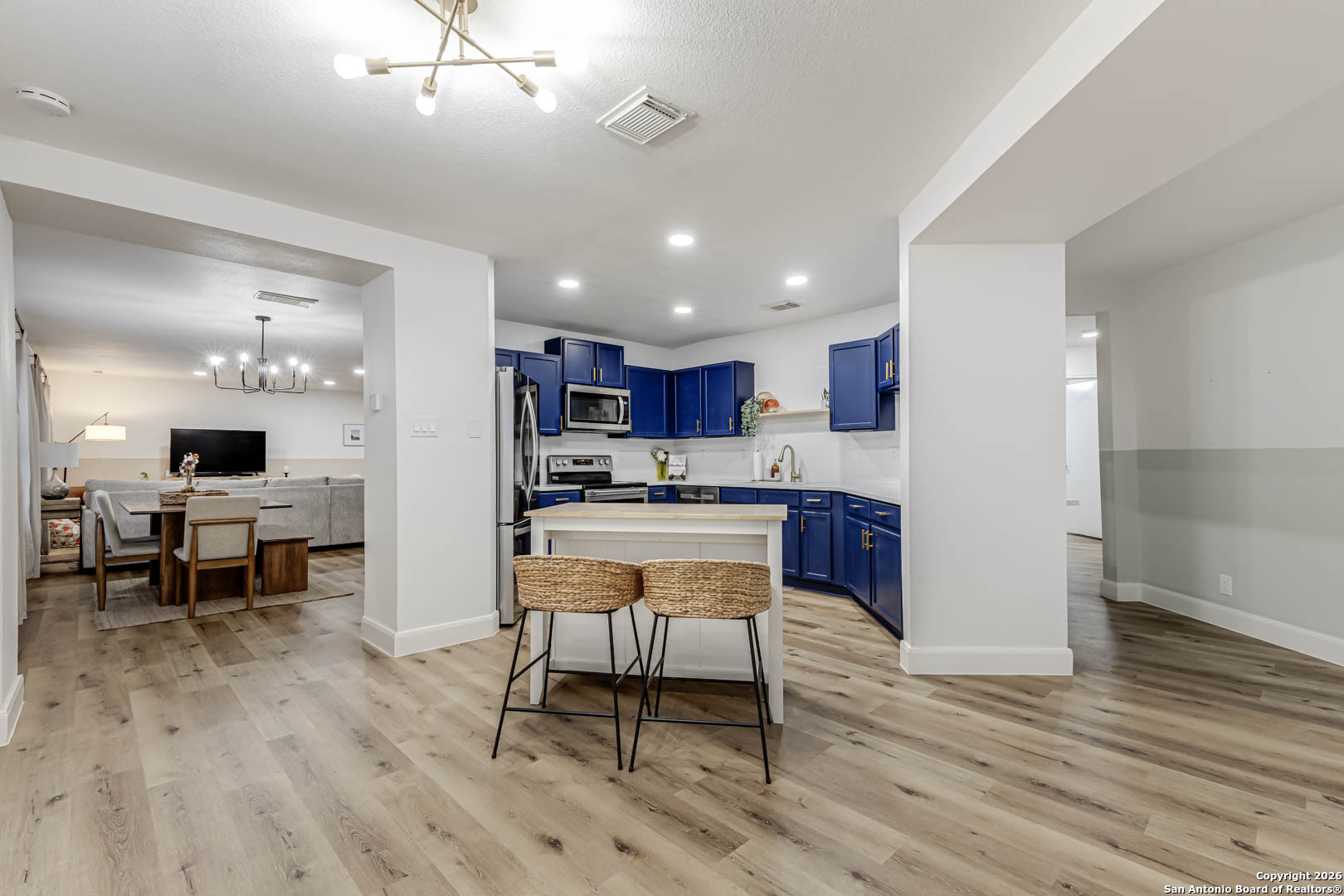 7035 Valmont San Antonio TX 78240