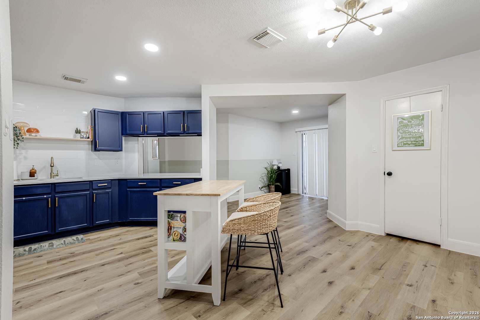 7035 Valmont San Antonio TX 78240