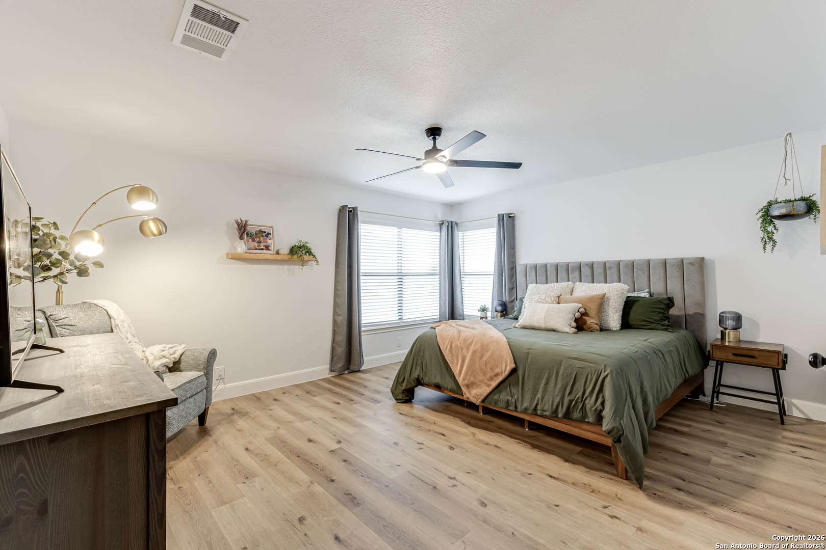 7035 Valmont San Antonio TX 78240