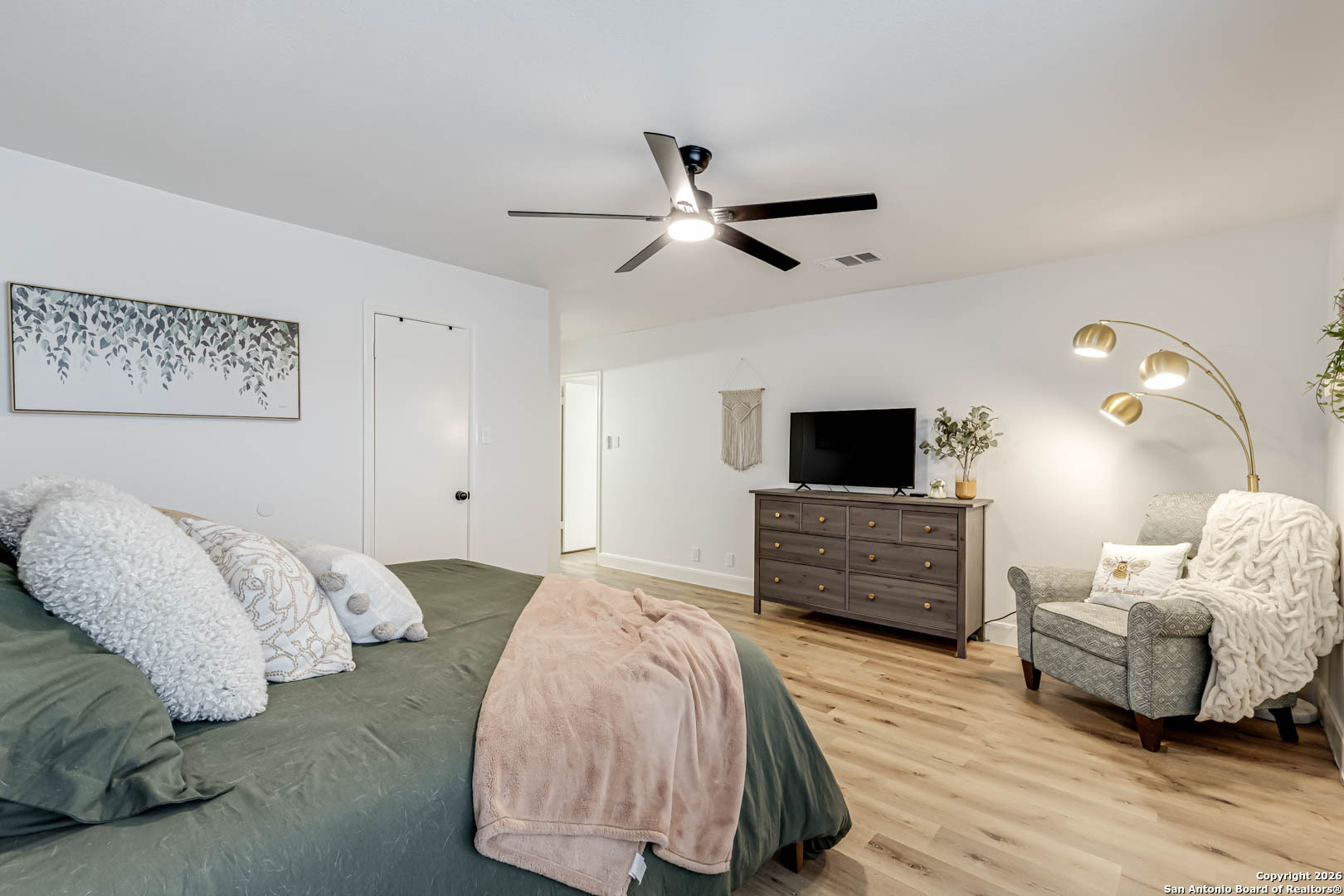7035 Valmont San Antonio TX 78240