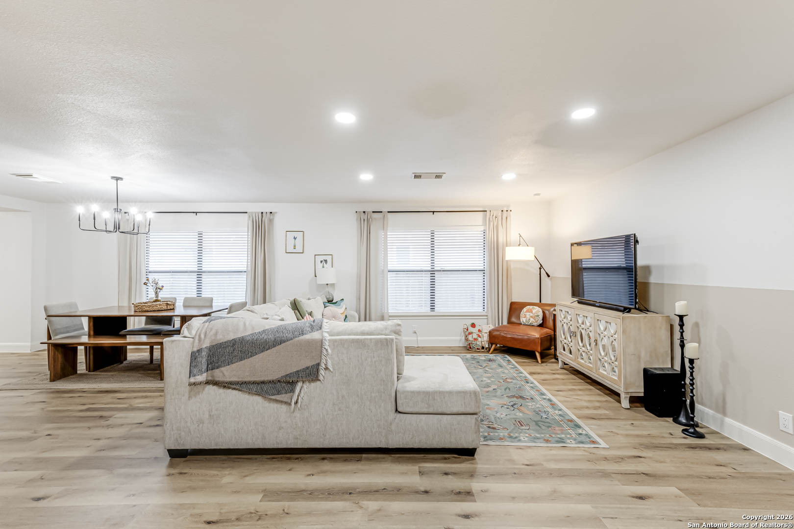 7035 Valmont San Antonio TX 78240