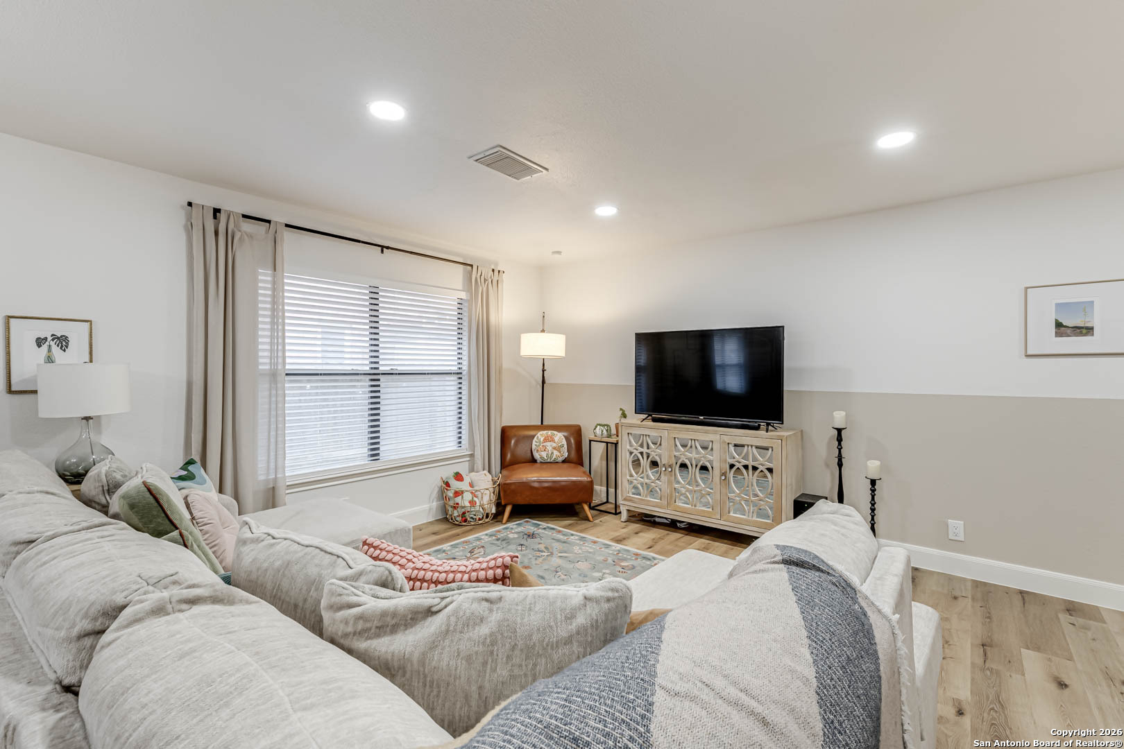 7035 Valmont San Antonio TX 78240