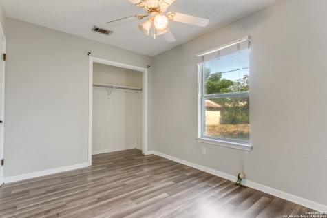 221 Sharer San Antonio TX 78208