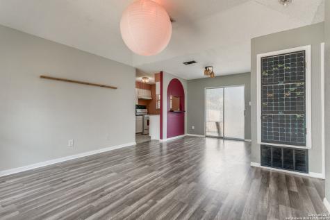 221 Sharer San Antonio TX 78208