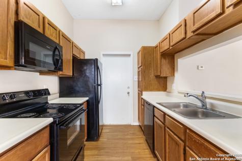 11414 Red Feather Lane San Antonio TX 78245